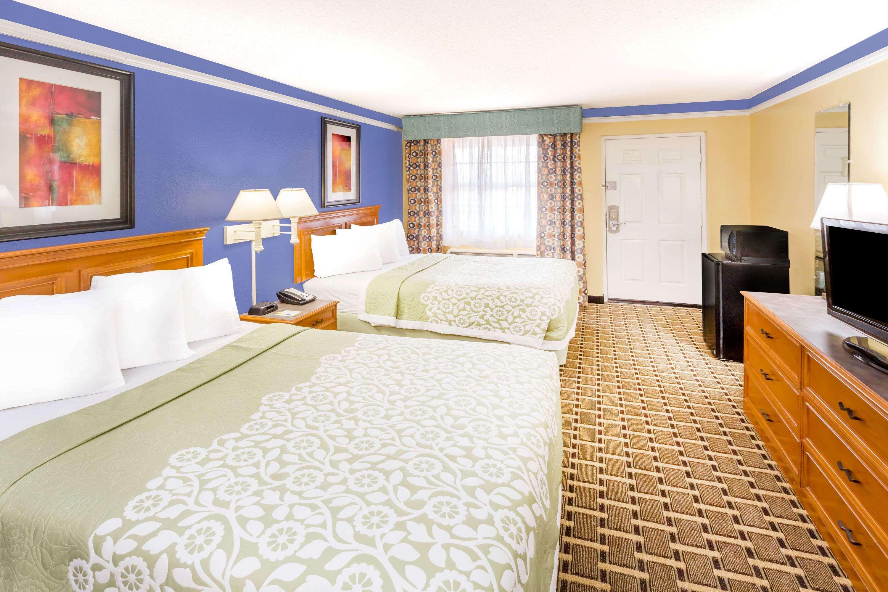 Days Inn By Wyndham Little Rock/Medical Center Экстерьер фото