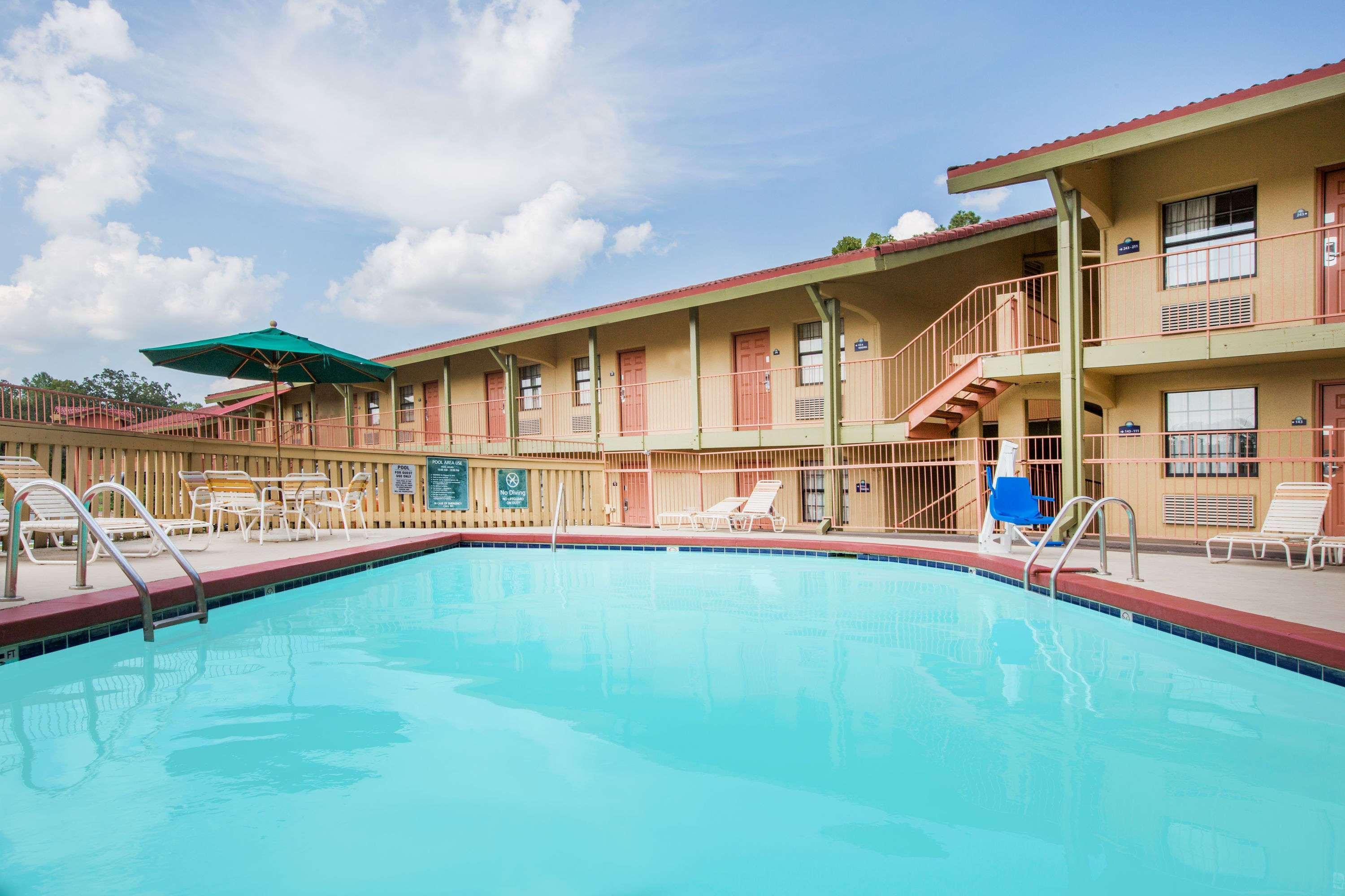 Days Inn By Wyndham Little Rock/Medical Center Экстерьер фото